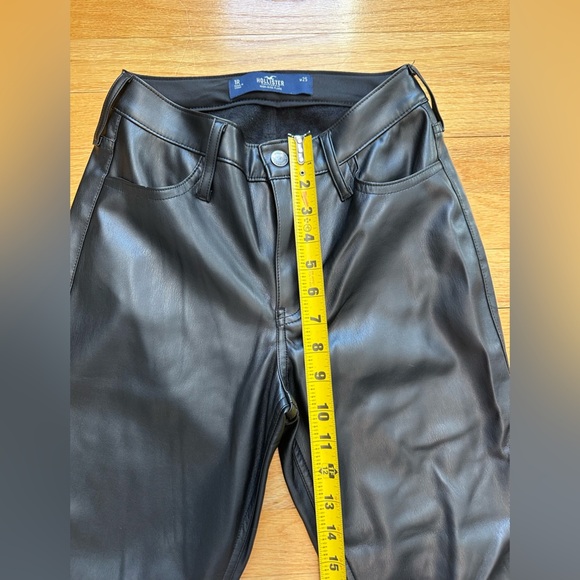 Hollister Black Faux Leather High Rise Flare Pants size 25 1R - Picture 6 of 12